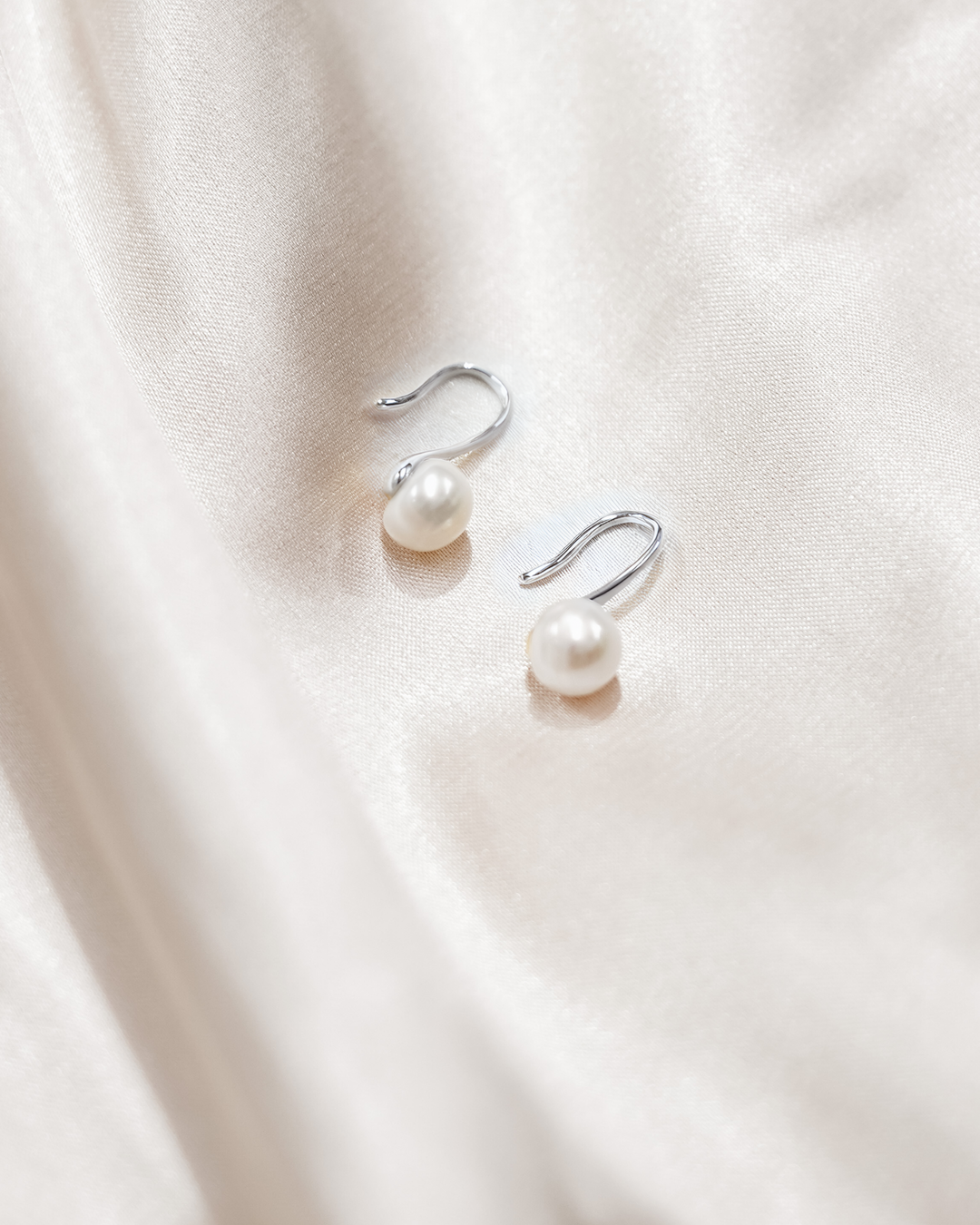 Silver Sasha Pearl Earrings