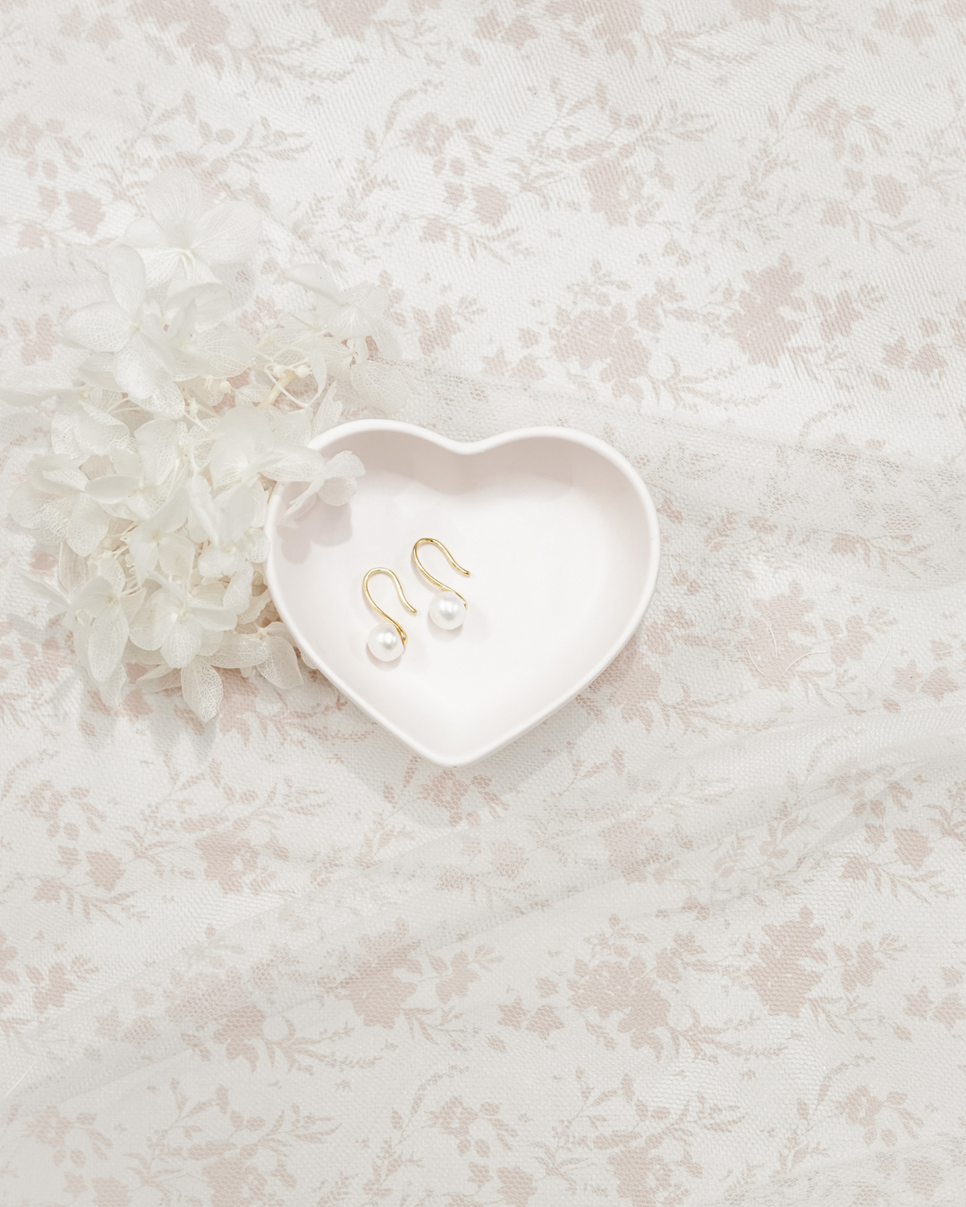 Gold Sasha Pearl Earrings