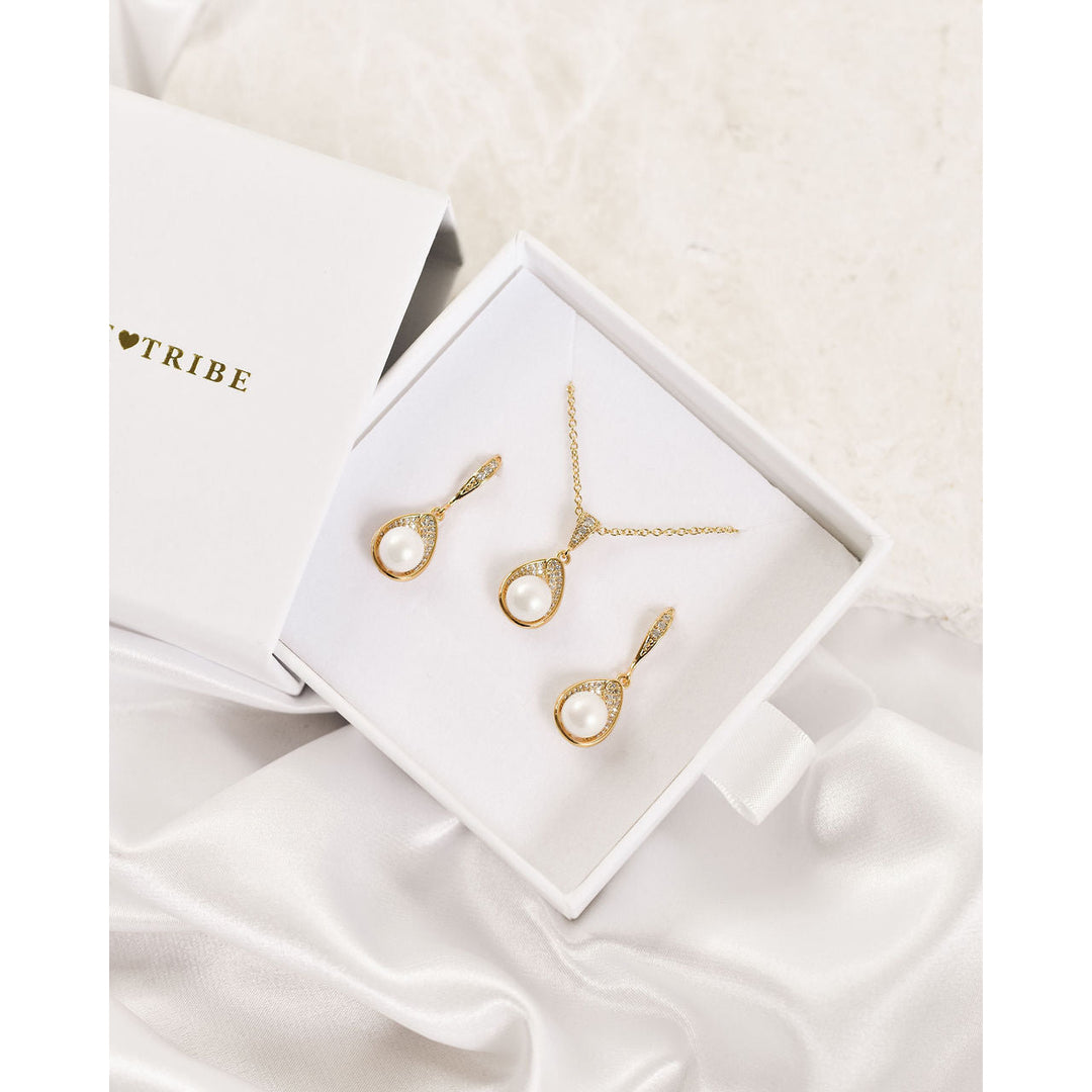 Angelique Pendant and Earring Set - Gold