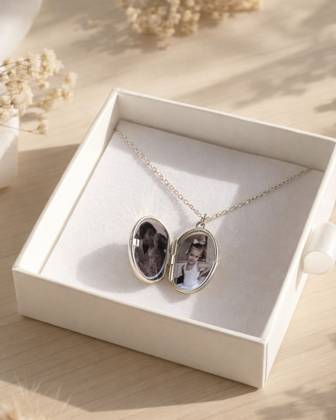 Endless Love Oval Photo Locket - SILVER