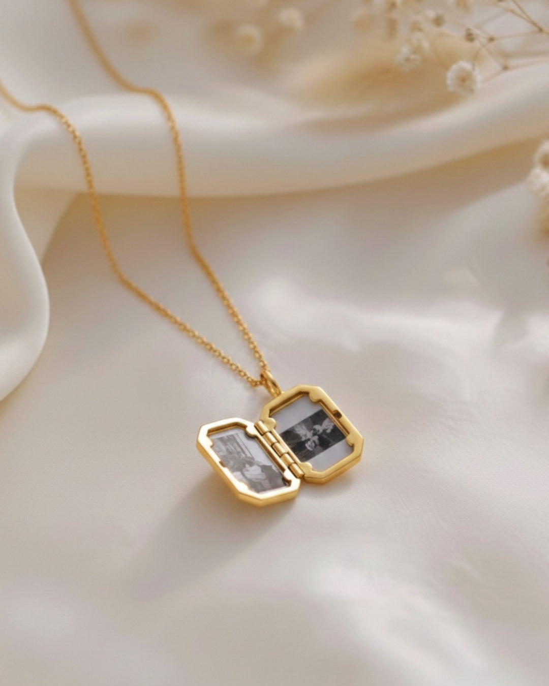 Endless Love Rectangle Photo Locket - GOLD