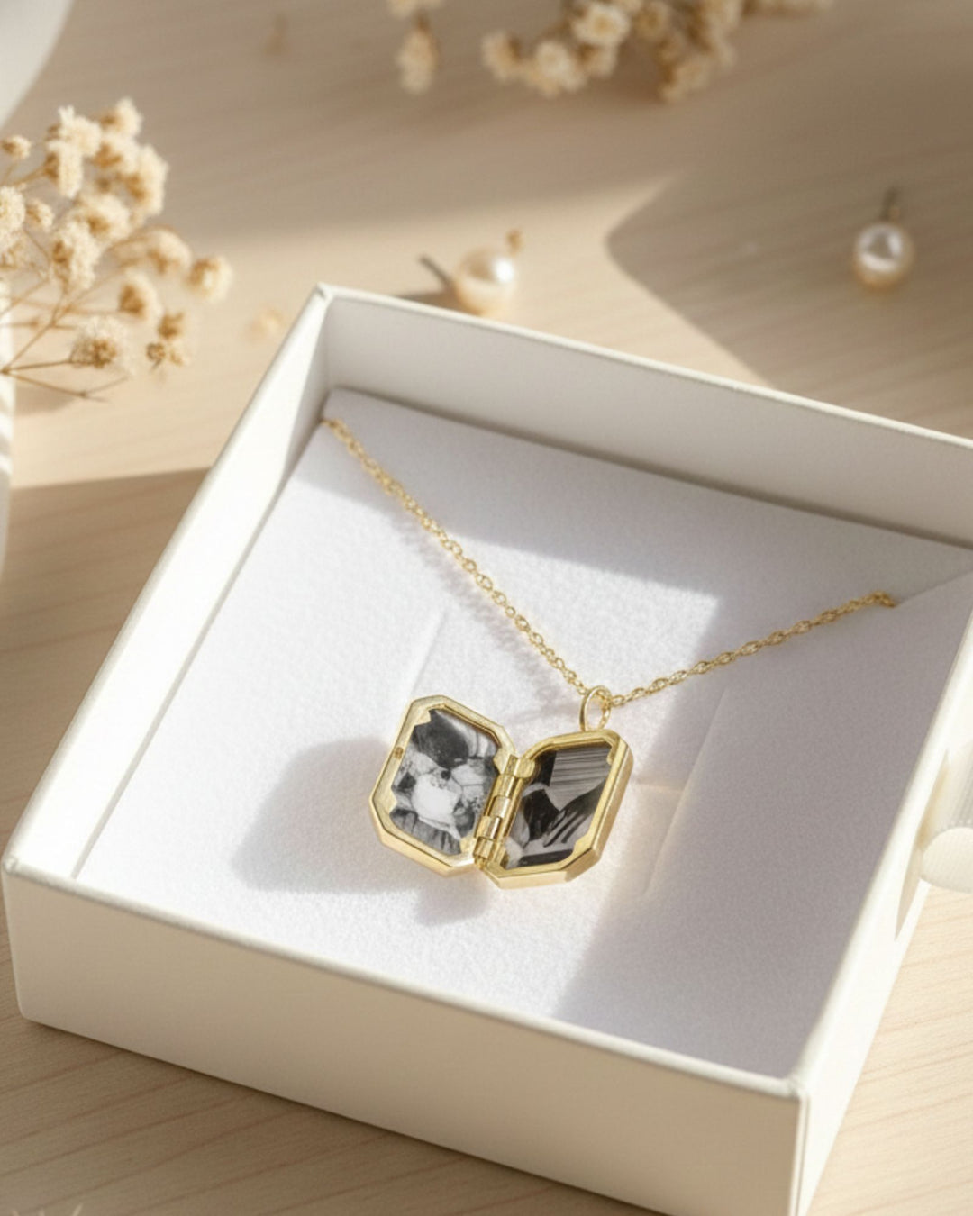 Endless Love Rectangle Photo Locket - GOLD