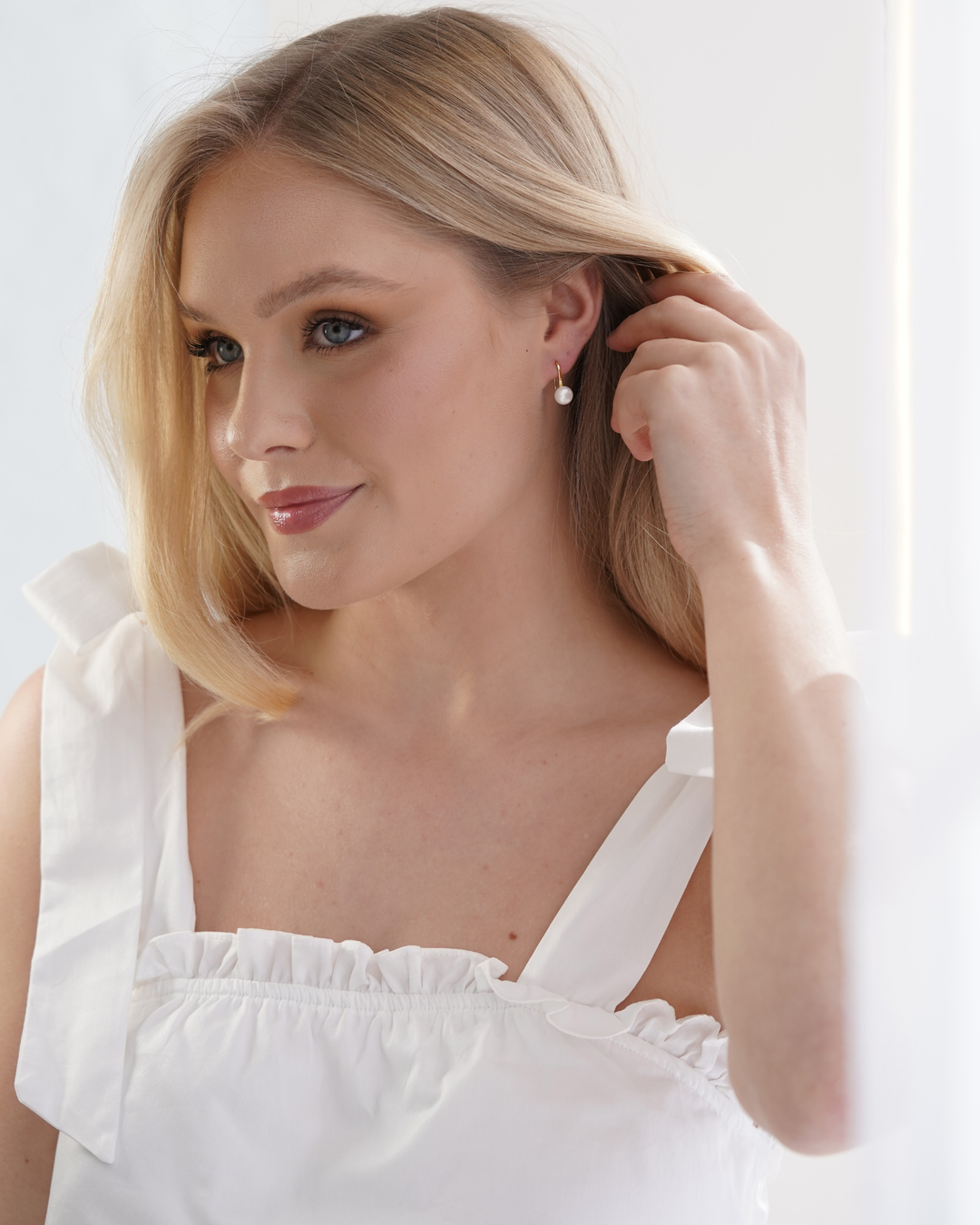 Charlotte Baroque Pearl Earrings - Gold