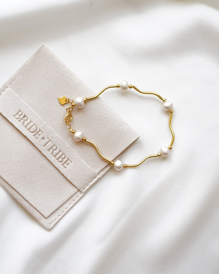 Kirra Pearl Bracelet - Gold