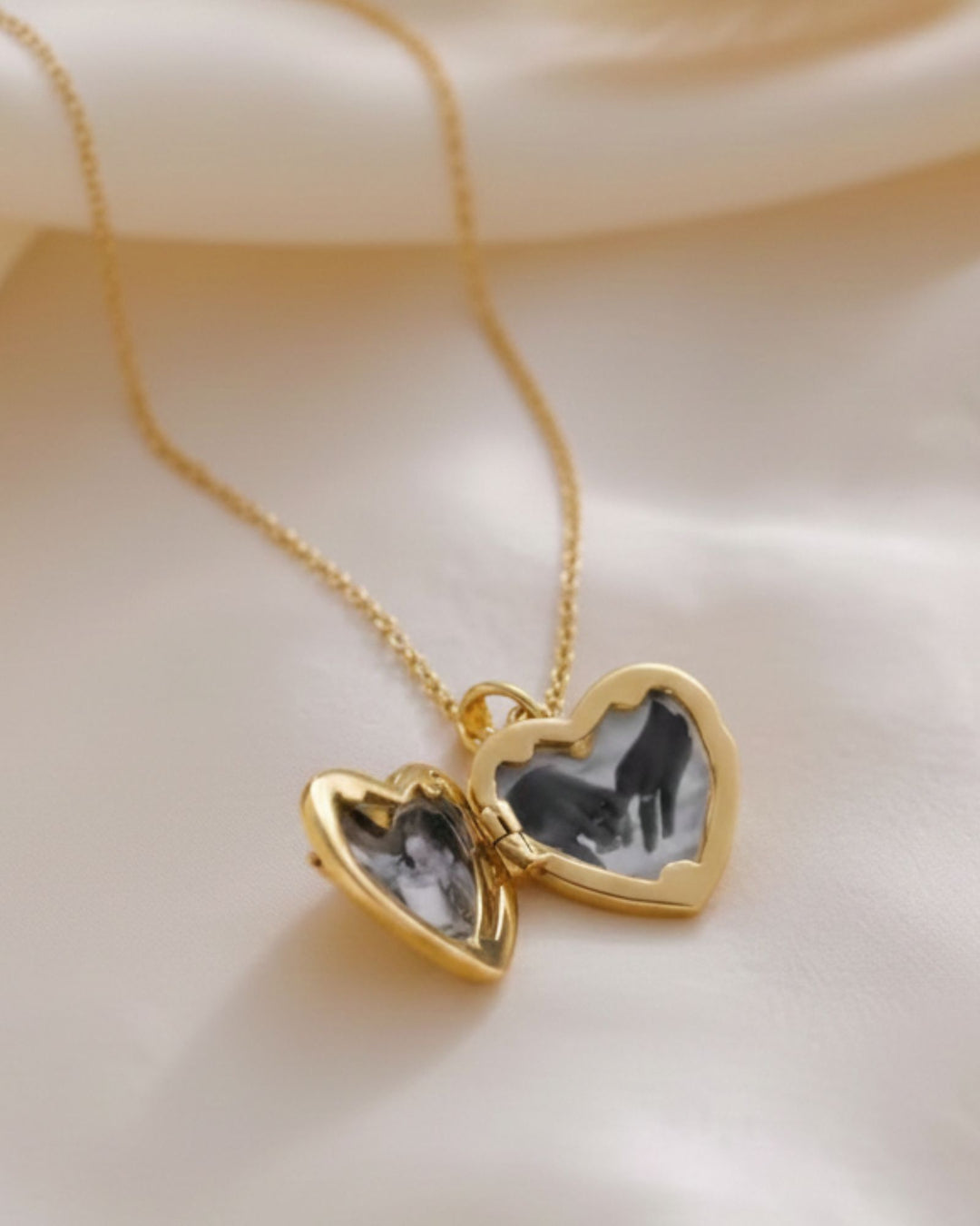 Endless Love Heart Photo Locket - GOLD