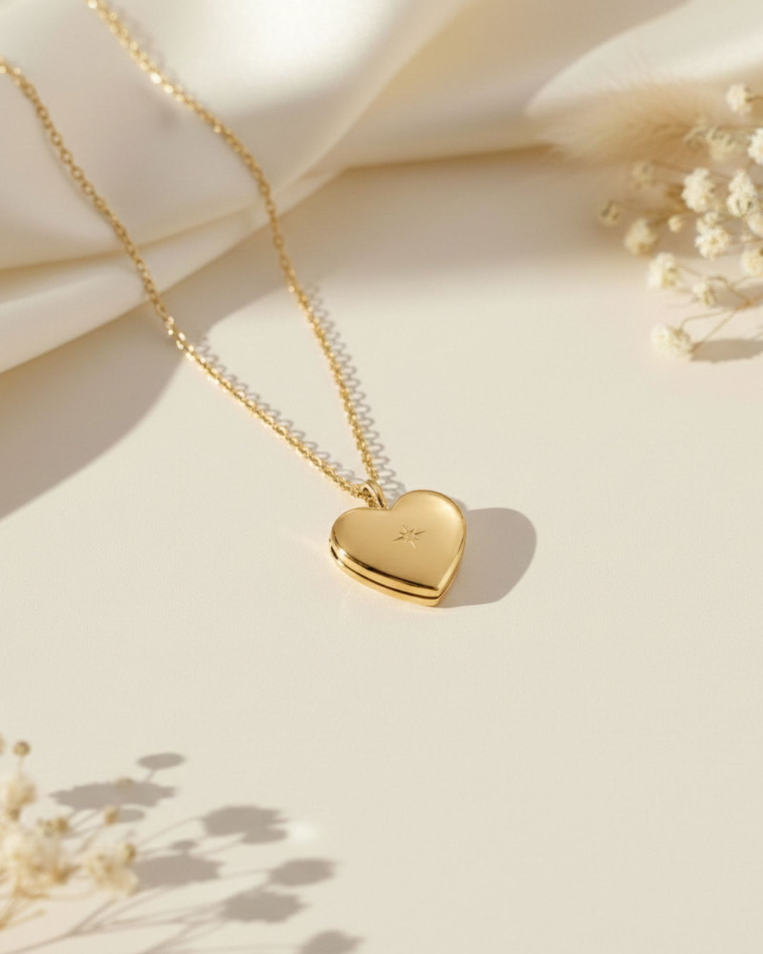 Endless Love Heart Photo Locket - GOLD