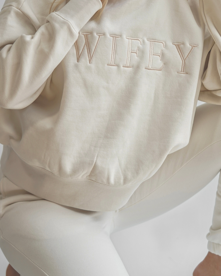 Wifey Loungewear Crew - ECRU