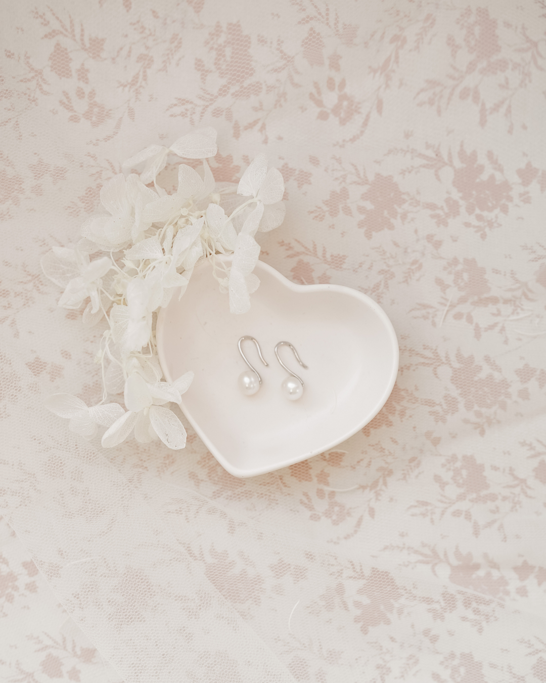 Gold Sasha Pearl Earrings